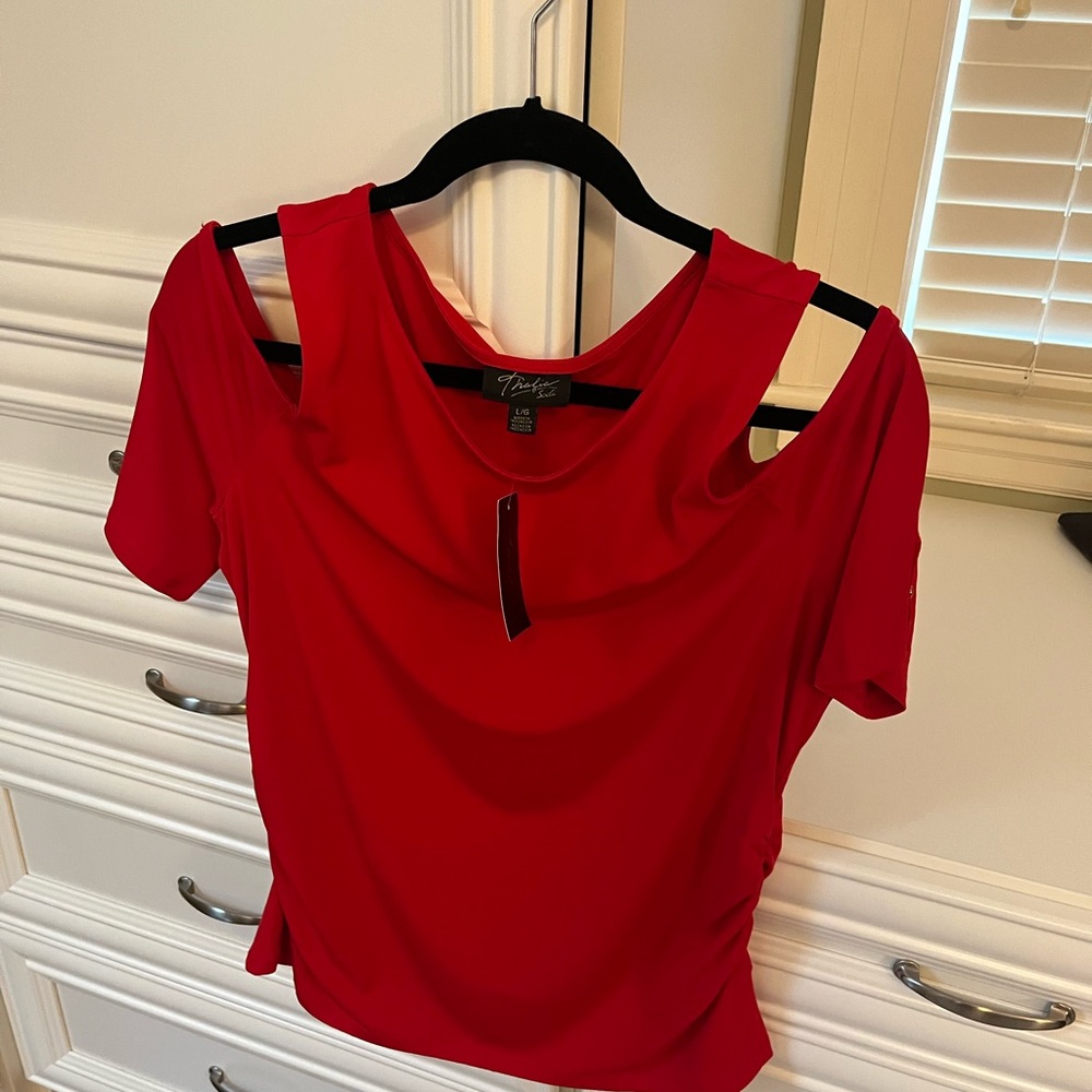 Thalia Sodi Red Cut Out Short Sleeve Blouse